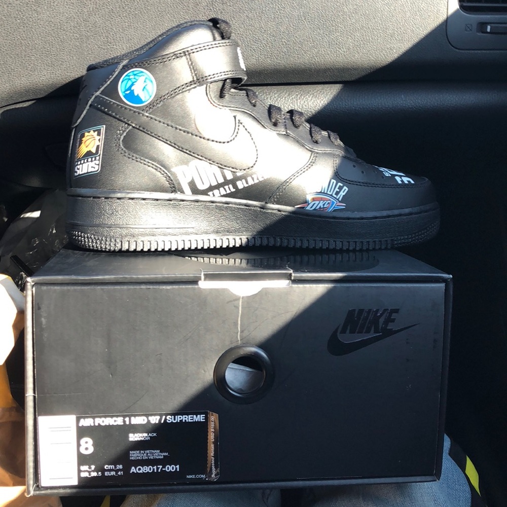 Air Force 1 mid ‘07 / supreme